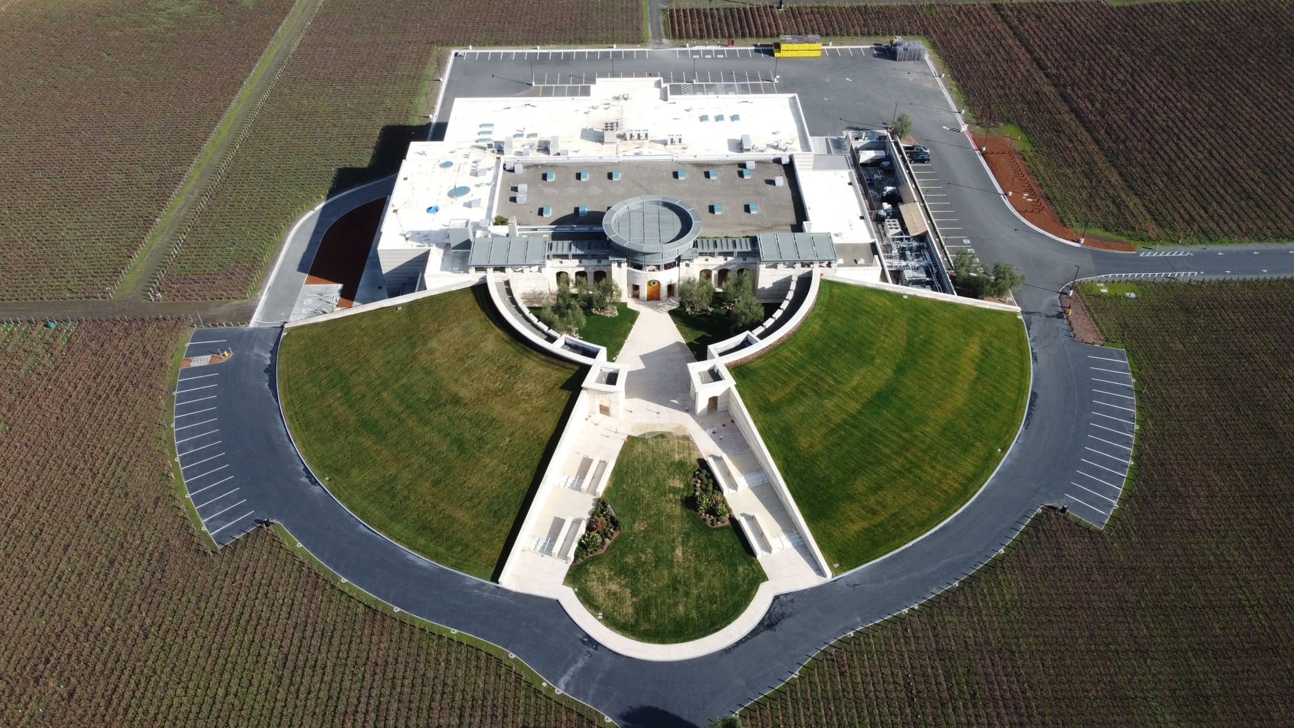Weingut Sonnenhalde — Blick über die umliegenden Weinberge